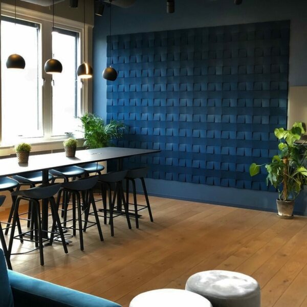 3D kork fliser i blå på kontoret til Documaster i Oslo